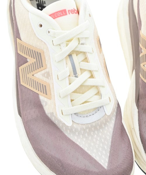 New Balance รองเท้าผ้าใบ