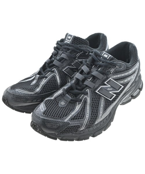 New Balance รองเท้าผ้าใบ
