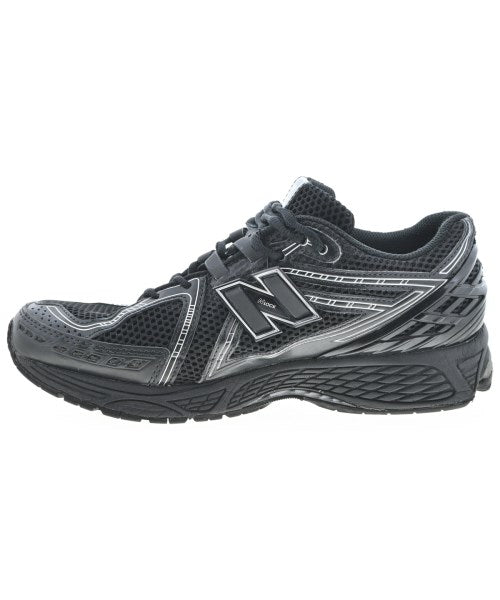 New Balance รองเท้าผ้าใบ