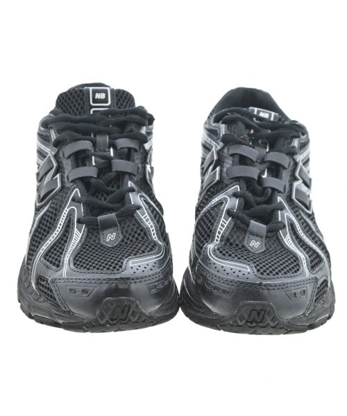 New Balance รองเท้าผ้าใบ