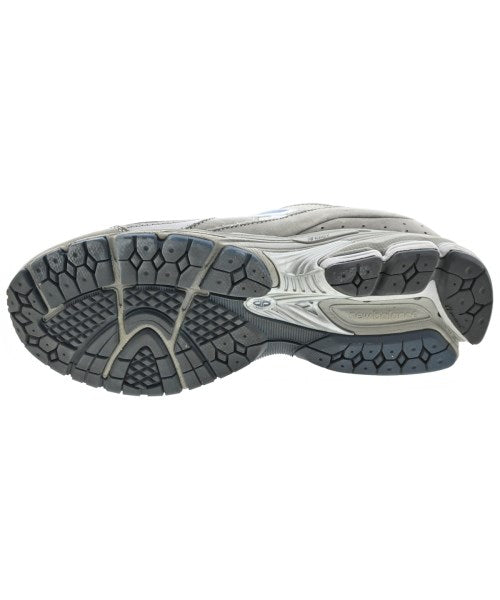 New Balance รองเท้าผ้าใบ