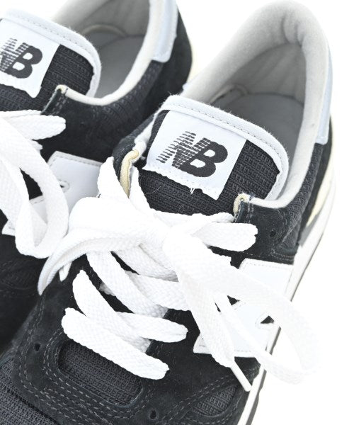 New Balance รองเท้าผ้าใบ