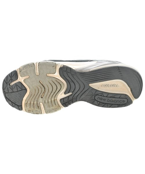 New Balance รองเท้าผ้าใบ