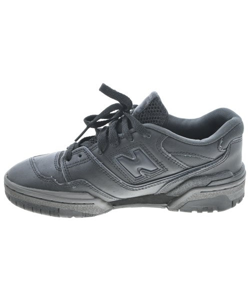 New Balance รองเท้าผ้าใบ