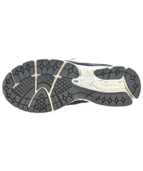 New Balance รองเท้าผ้าใบ