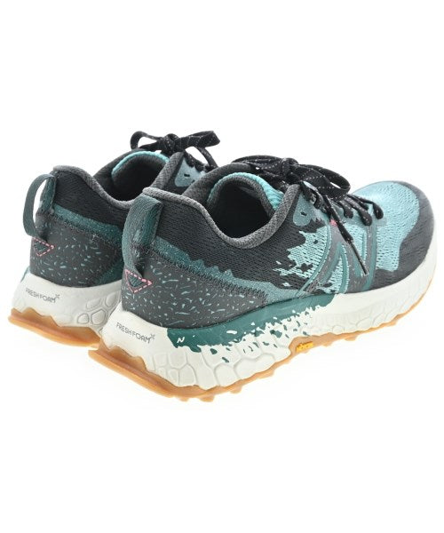 New Balance รองเท้าผ้าใบ