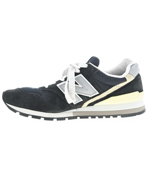 New Balance รองเท้าผ้าใบ