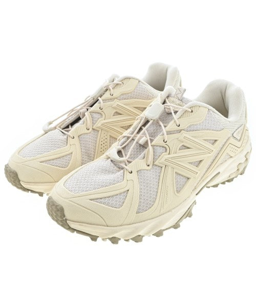 New Balance รองเท้าผ้าใบ