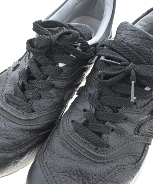 New Balance รองเท้าผ้าใบ