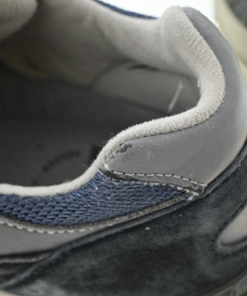 New Balance รองเท้าผ้าใบ