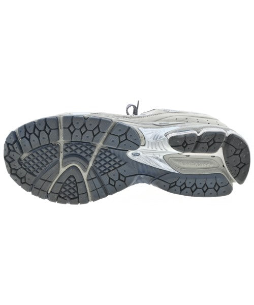 New Balance รองเท้าผ้าใบ