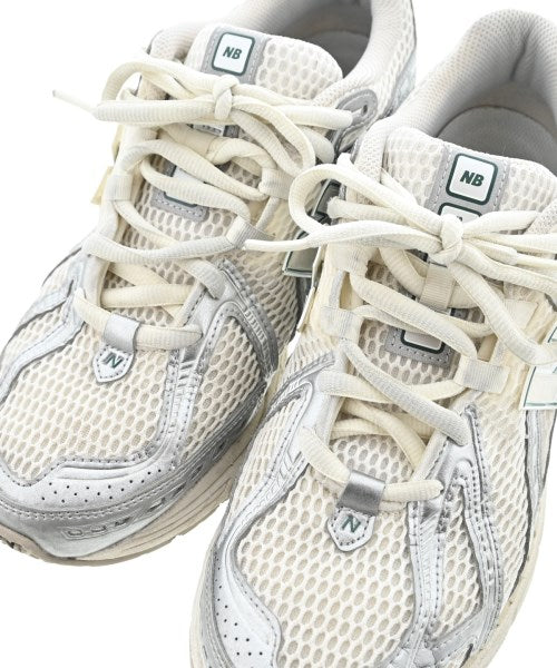 New Balance รองเท้าผ้าใบ
