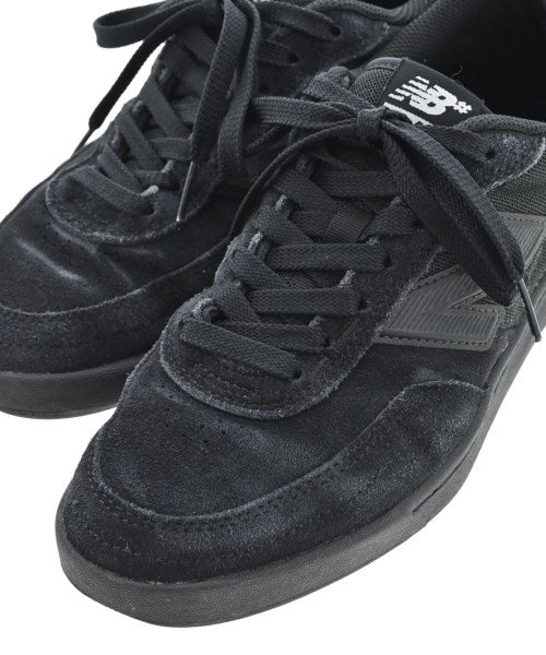 New Balance รองเท้าผ้าใบ