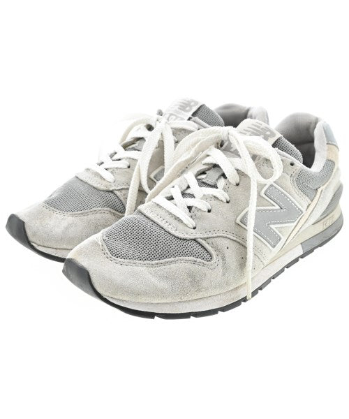 New Balance รองเท้าผ้าใบ
