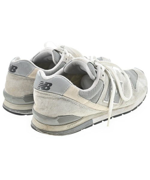 New Balance รองเท้าผ้าใบ