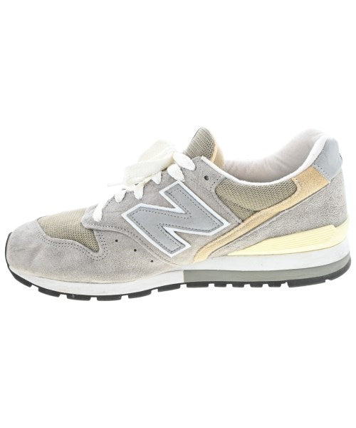 New Balance รองเท้าผ้าใบ