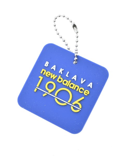 New Balance รองเท้าผ้าใบ