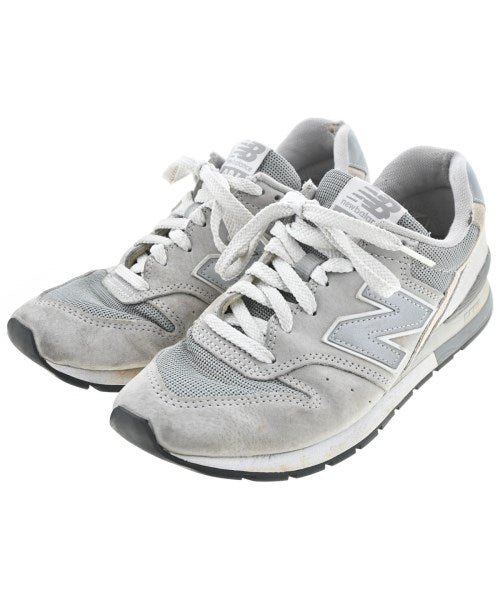 New Balance รองเท้าผ้าใบ