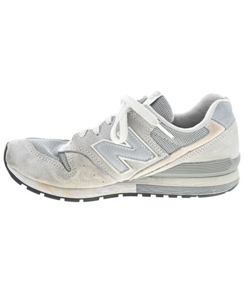 New Balance รองเท้าผ้าใบ