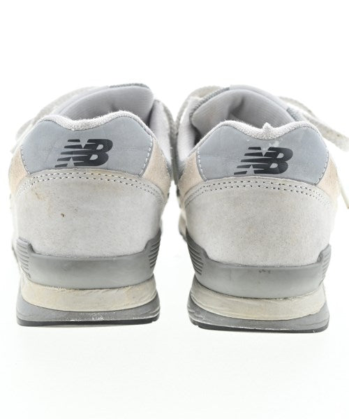 New Balance รองเท้าผ้าใบ