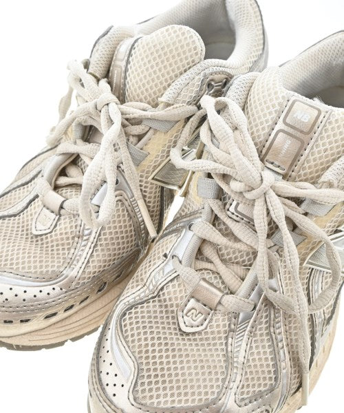 New Balance รองเท้าผ้าใบ
