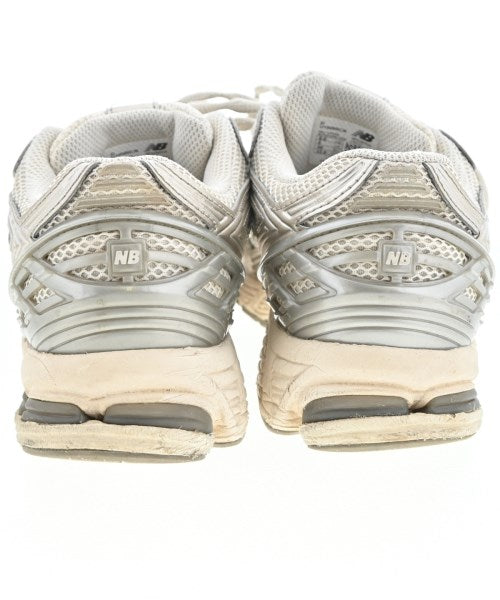 New Balance รองเท้าผ้าใบ