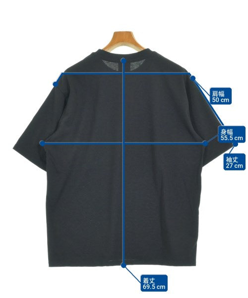 New Balance เสื้อยืด/เสื้อท็อปส์
