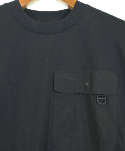 New Balance เสื้อยืด/เสื้อท็อปส์