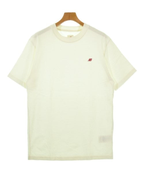 New Balance เสื้อยืด/เสื้อท็อปส์