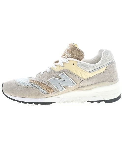 New Balance รองเท้าผ้าใบ