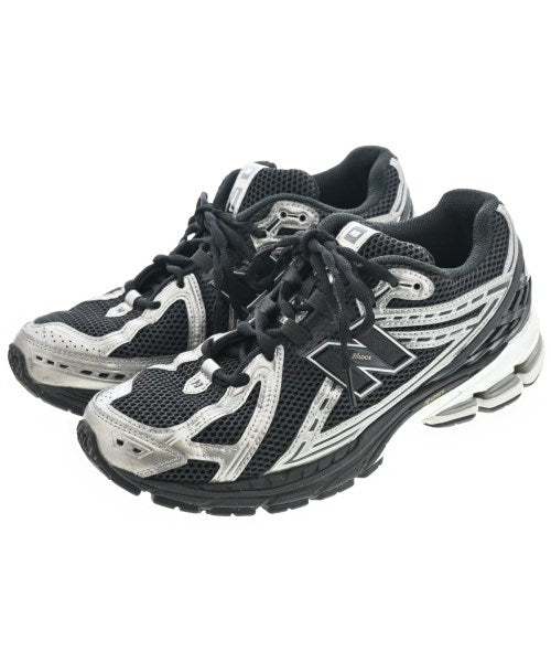 New Balance รองเท้าผ้าใบ