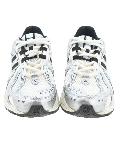 New Balance รองเท้าผ้าใบ