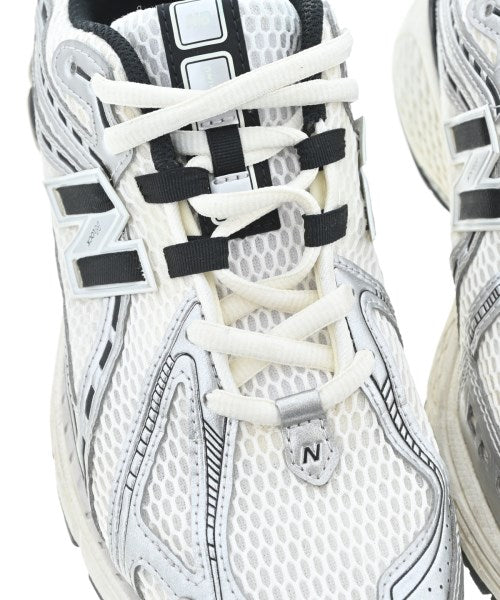 New Balance รองเท้าผ้าใบ