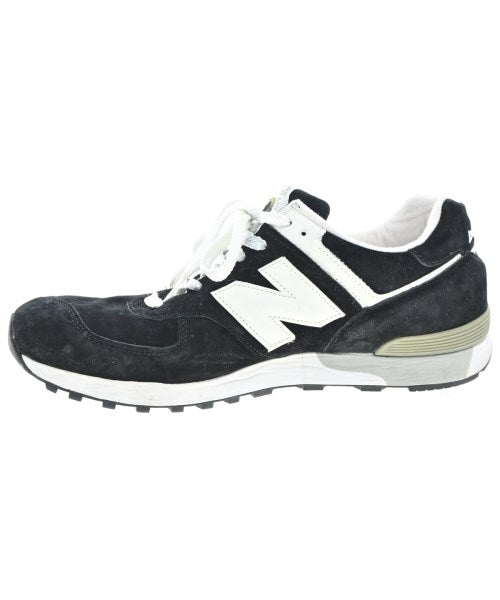 New Balance รองเท้าผ้าใบ