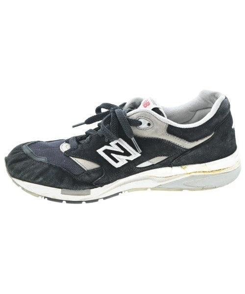 New Balance รองเท้าผ้าใบ