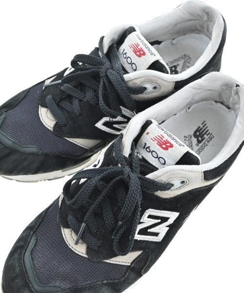 New Balance รองเท้าผ้าใบ