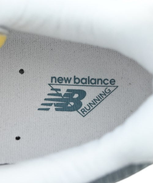 New Balance รองเท้าผ้าใบ
