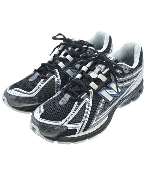 New Balance รองเท้าผ้าใบ
