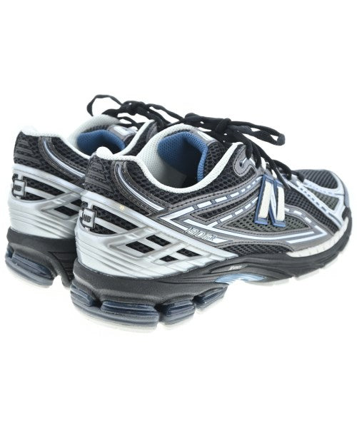 New Balance รองเท้าผ้าใบ