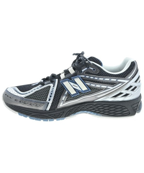 New Balance รองเท้าผ้าใบ