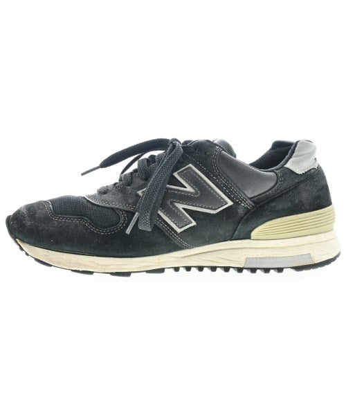 New Balance รองเท้าผ้าใบ
