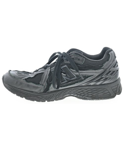 New Balance รองเท้าผ้าใบ