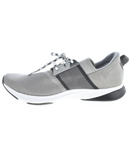New Balance รองเท้าผ้าใบ