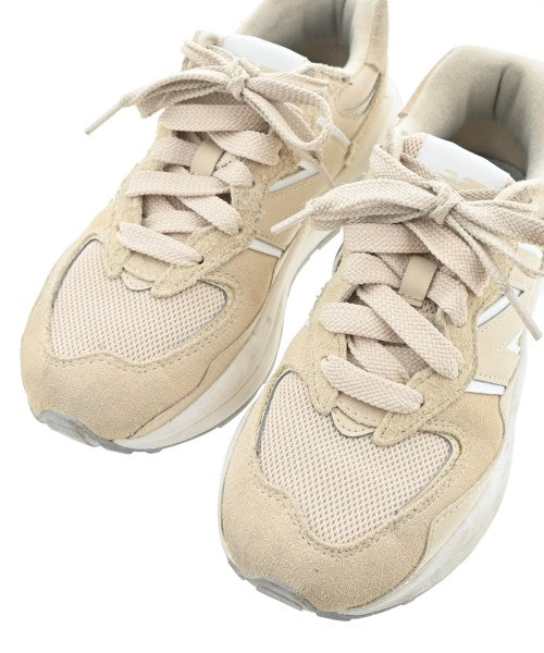 New Balance รองเท้าผ้าใบ