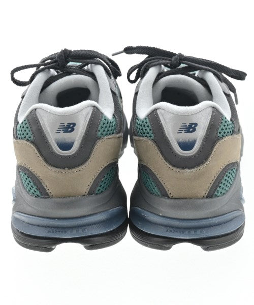 New Balance รองเท้าผ้าใบ