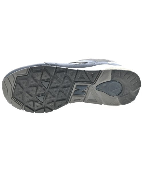 New Balance รองเท้าผ้าใบ