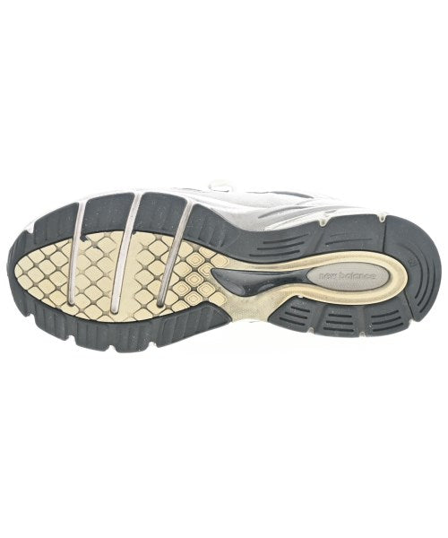 New Balance รองเท้าผ้าใบ