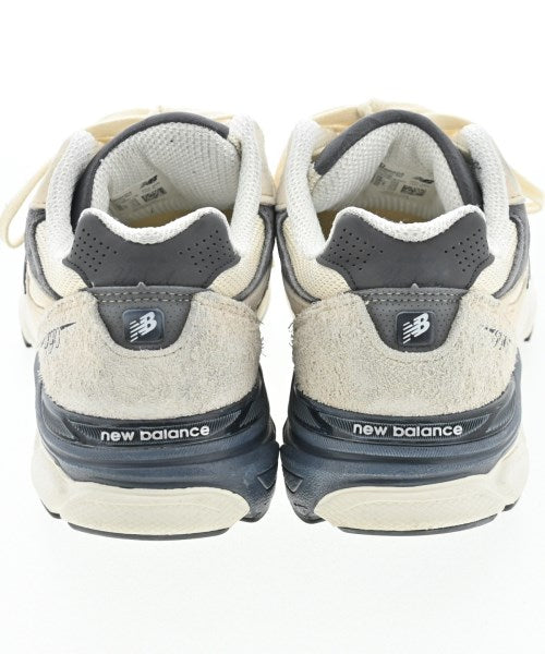 New Balance รองเท้าผ้าใบ