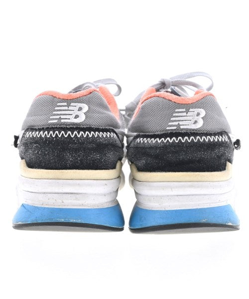 New Balance รองเท้าผ้าใบ