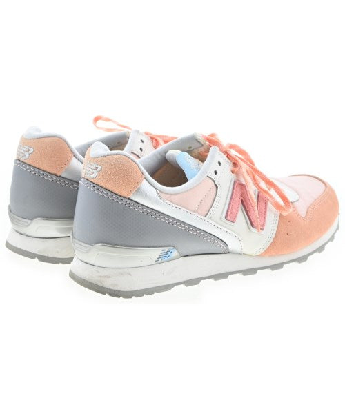 New Balance รองเท้าผ้าใบ
